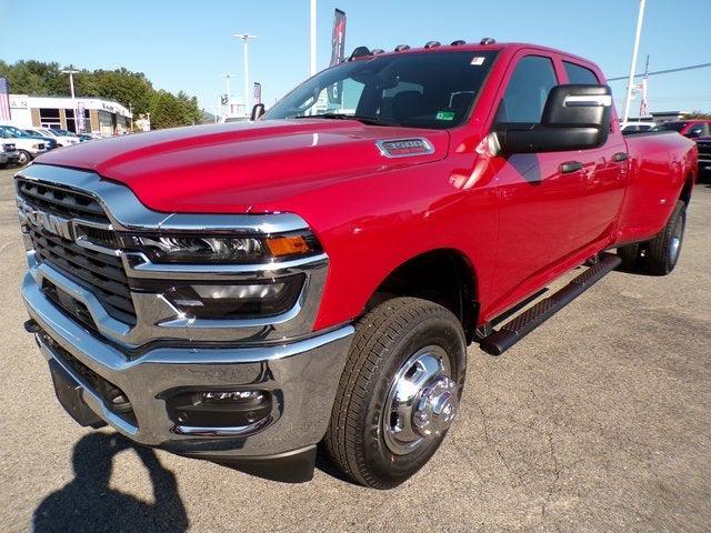2026 RAM Ram 3500 RAM 3500 TRADESMAN CREW CAB 4X4 8 BOX 2026 RAM Ram 3500 RAM 3500 TRADESMAN CREW CAB 4X4 8 BOX