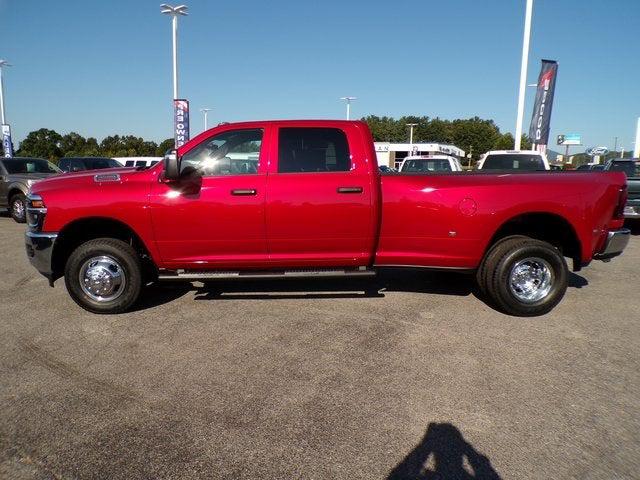 2026 RAM Ram 3500 RAM 3500 TRADESMAN CREW CAB 4X4 8 BOX 2026 RAM Ram 3500 RAM 3500 TRADESMAN CREW CAB 4X4 8 BOX