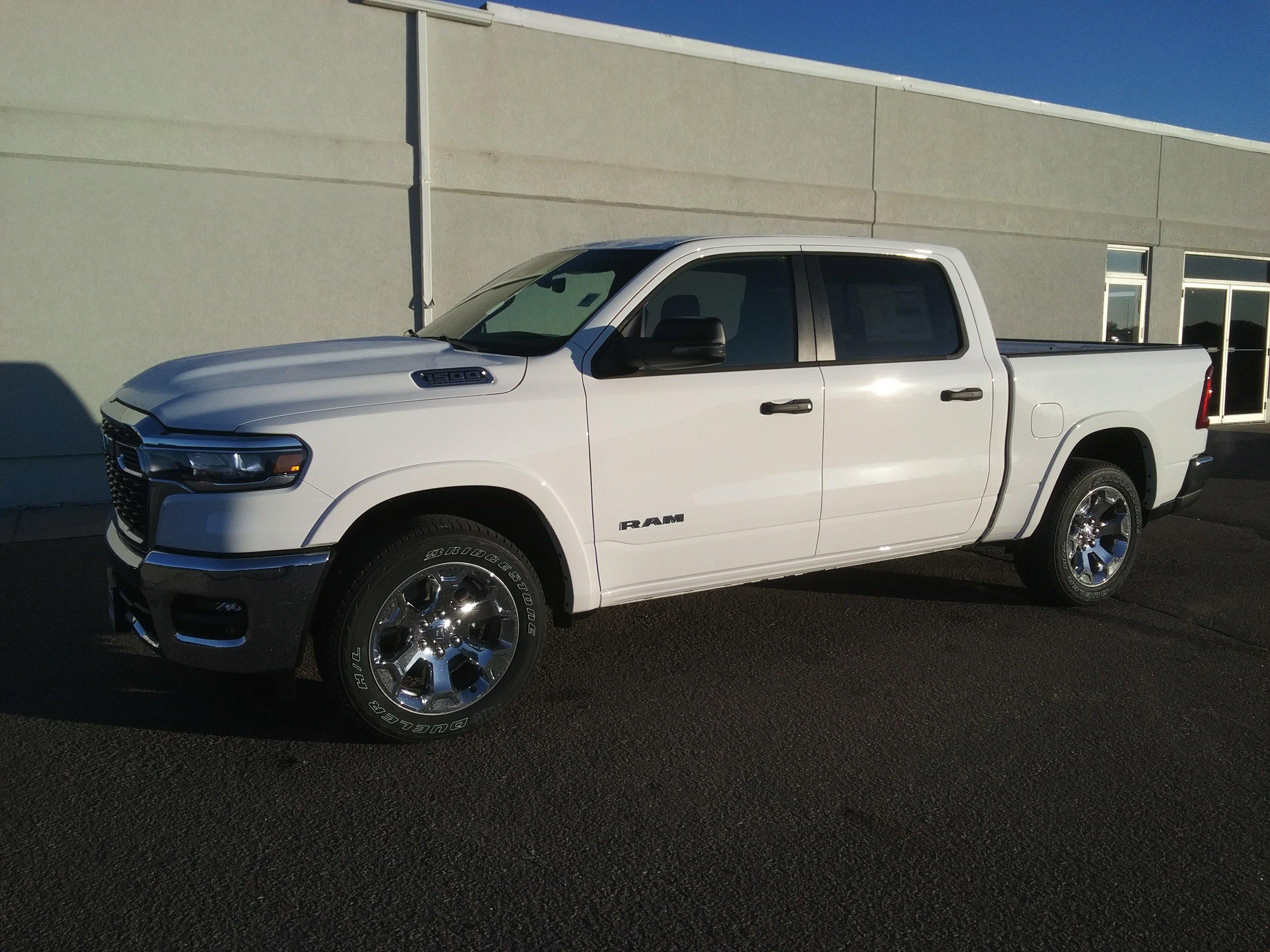 2026 RAM Ram 1500 RAM 1500 BIG HORN CREW CAB 4X4 57 BOX