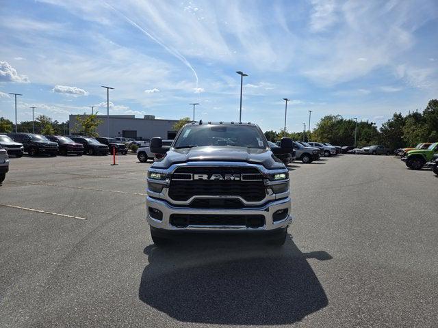 2026 RAM Ram 3500 RAM 3500 TRADESMAN CREW CAB 4X4 8 BOX