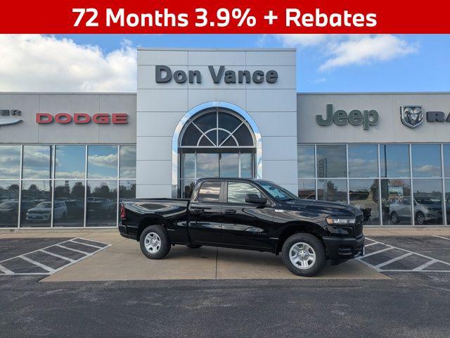 2025 RAM Ram 1500 RAM 1500 TRADESMAN QUAD CAB 4X4 64 BOX