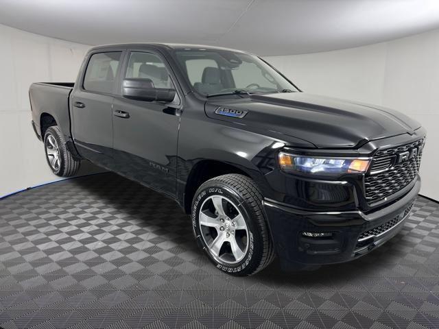 2025 RAM Ram 1500 RAM 1500 TRADESMAN CREW CAB 4X2 57 BOX 2025 RAM Ram 1500 RAM 1500 TRADESMAN CREW CAB 4X2 57 BOX