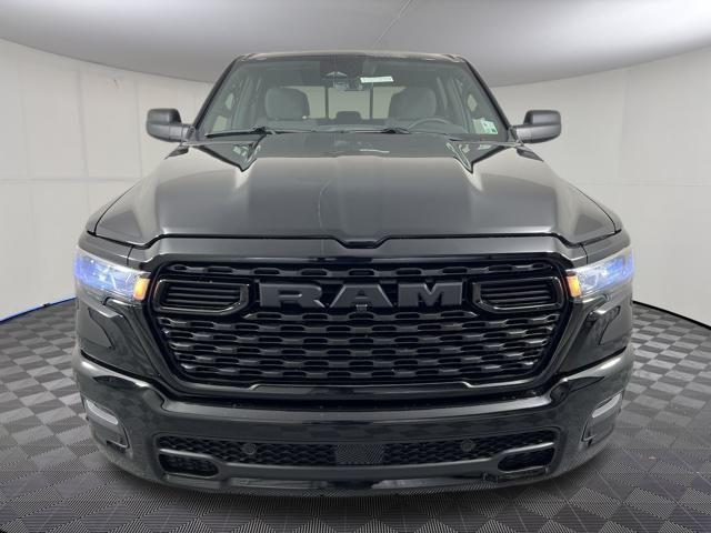 2025 RAM Ram 1500 RAM 1500 TRADESMAN CREW CAB 4X2 57 BOX 2025 RAM Ram 1500 RAM 1500 TRADESMAN CREW CAB 4X2 57 BOX