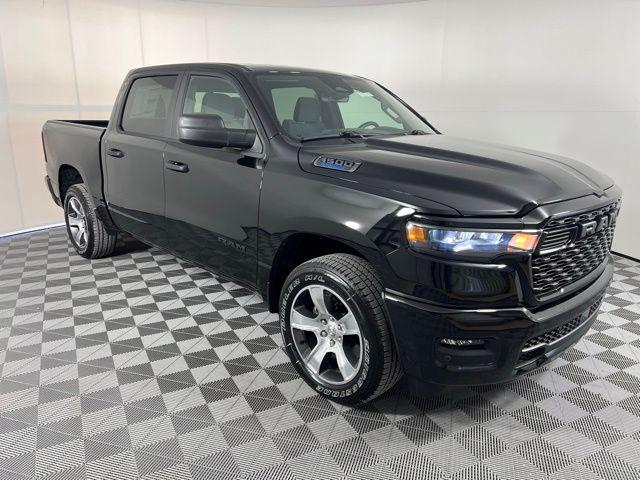 2025 RAM Ram 1500 RAM 1500 TRADESMAN CREW CAB 4X2 57 BOX