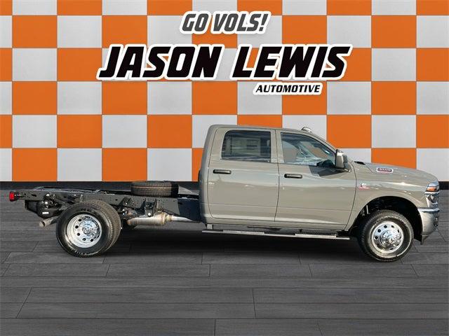 2026 RAM Ram 3500 Chassis Cab RAM 3500 TRADESMAN CREW CAB CHASSIS 4X4 60 CA 2026 RAM Ram 3500 Chassis Cab RAM 3500 TRADESMAN CREW CAB CHASSIS 4X4 60 CA