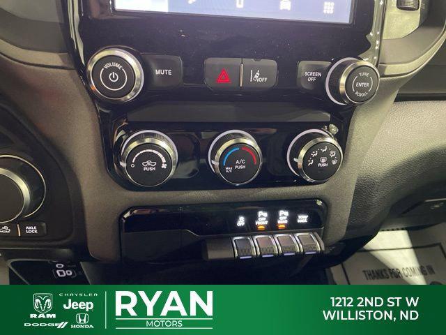2026 Ram 1500 Warlock Crew Cab 4x4 5'7" Box