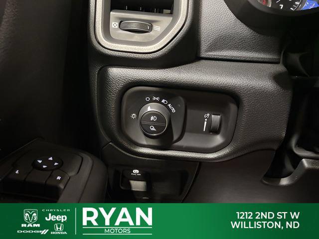 2026 Ram 1500 Warlock Crew Cab 4x4 5'7" Box