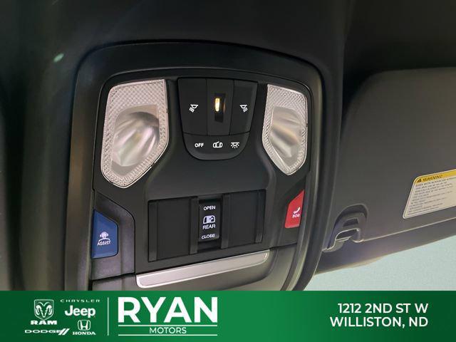 2026 Ram 1500 Warlock Crew Cab 4x4 5'7" Box