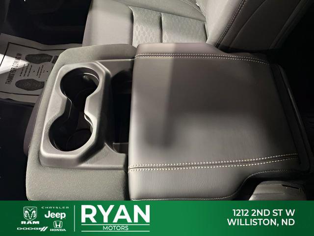 2026 Ram 1500 Warlock Crew Cab 4x4 5'7" Box