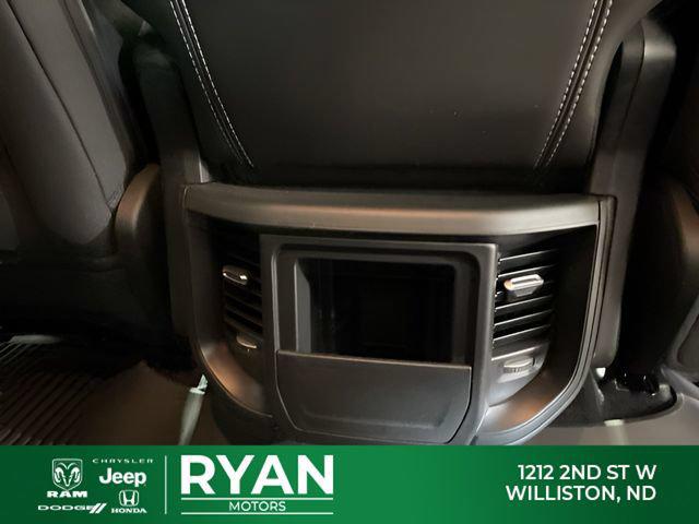 2026 Ram 1500 Warlock Crew Cab 4x4 5'7" Box
