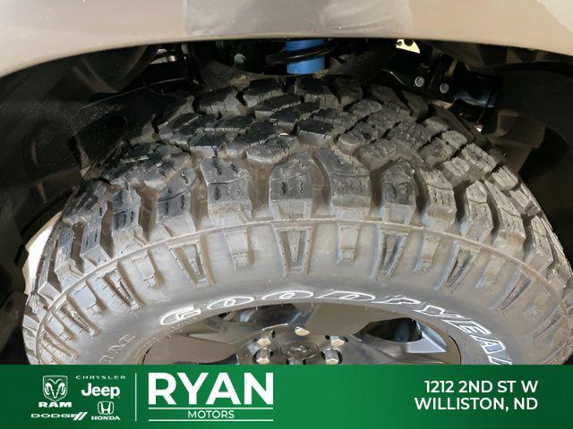 2026 Ram 1500 Warlock Crew Cab 4x4 5'7" Box