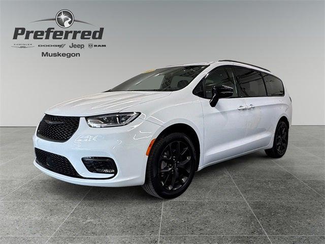 2024 Chrysler Pacifica Touring L AWD