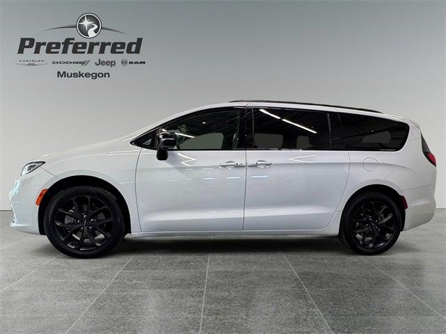 2024 Chrysler Pacifica Touring L AWD