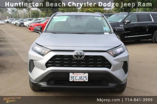 2021 Toyota RAV4 LE 2021 Toyota RAV4 LE