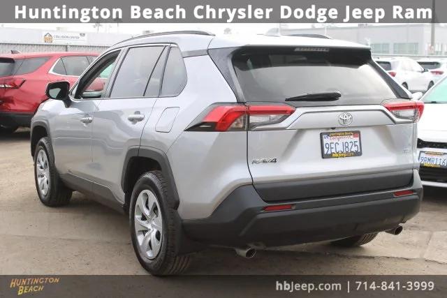 2021 Toyota RAV4 LE 2021 Toyota RAV4 LE