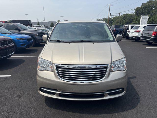 2014 Chrysler Town and Country Touring