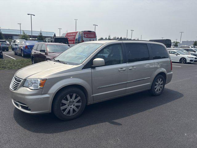 2014 Chrysler Town and Country Touring