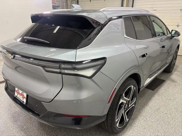 2025 Chevrolet Equinox LT 2