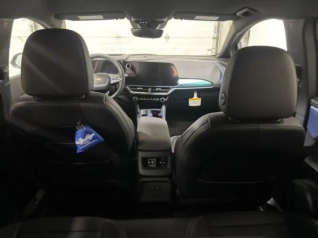 2025 Chevrolet Equinox LT 2
