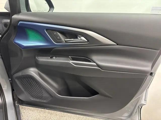 2025 Chevrolet Equinox LT 2