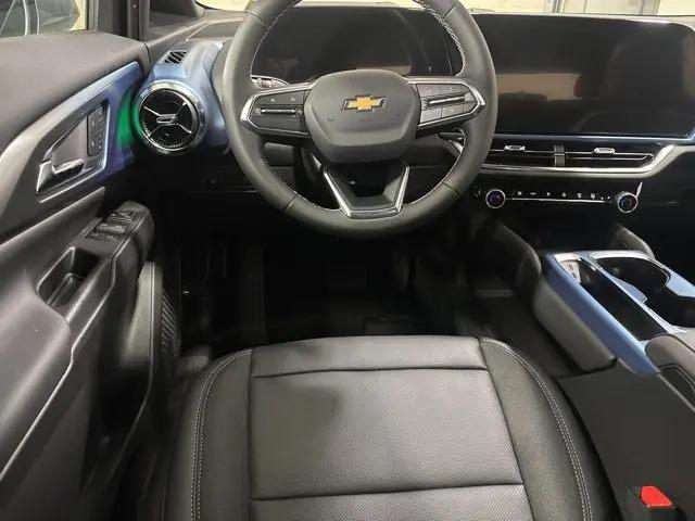 2025 Chevrolet Equinox LT 2