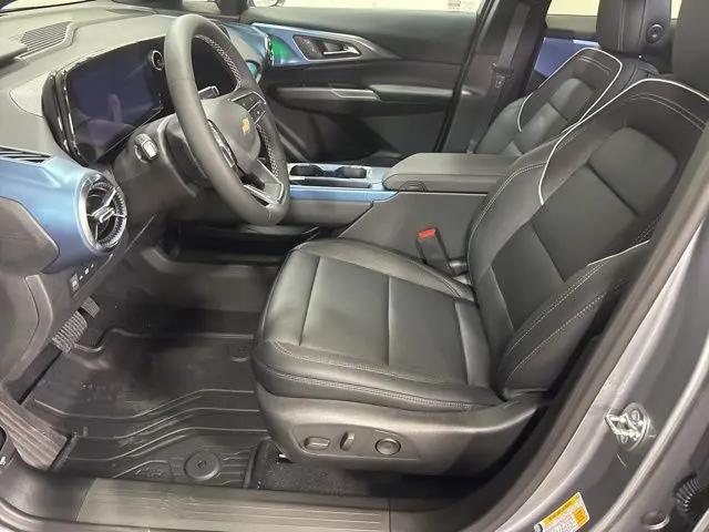 2025 Chevrolet Equinox LT 2