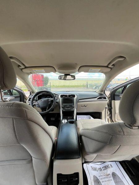 2019 Ford Fusion SE