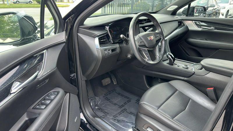 2022 Cadillac XT5 AWD Premium Luxury