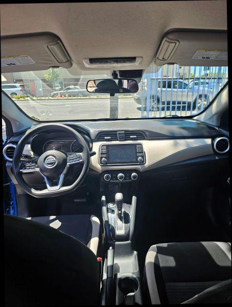2021 Nissan Versa SV Xtronic CVT