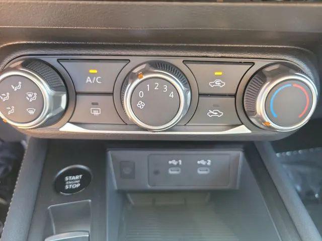 2025 Nissan Kicks SV Intelligent AWD