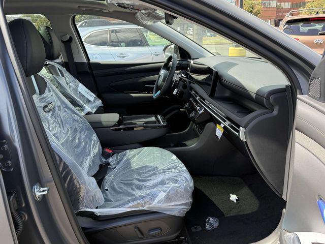 2025 Hyundai Tucson Limited - Photo 16