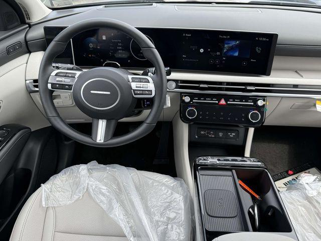 2025 Hyundai Tucson Limited - Photo 16