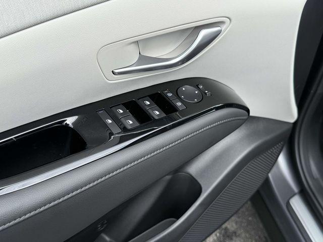 2025 Hyundai Tucson Limited - Photo 30