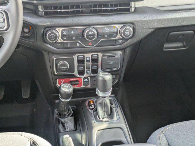 2025 Jeep Wrangler 4-Door Willys 4x4