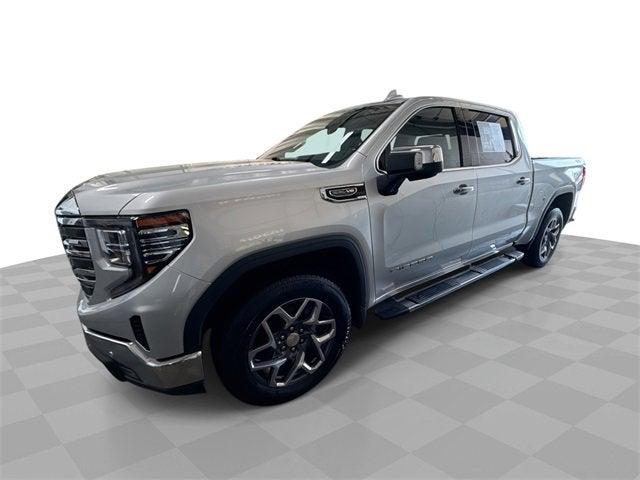 2022 GMC Sierra 1500 4WD Crew Cab Short Box SLT
