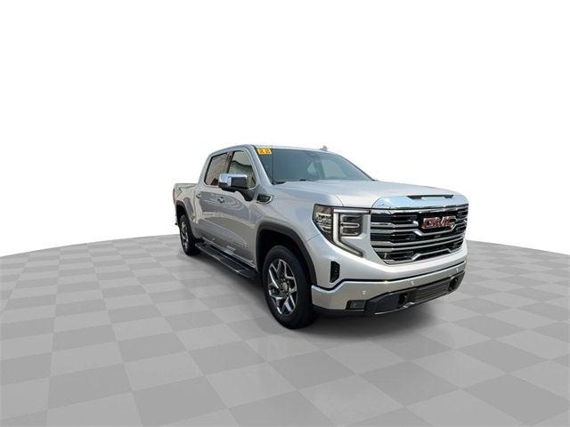 2022 GMC Sierra 1500 4WD Crew Cab Short Box SLT
