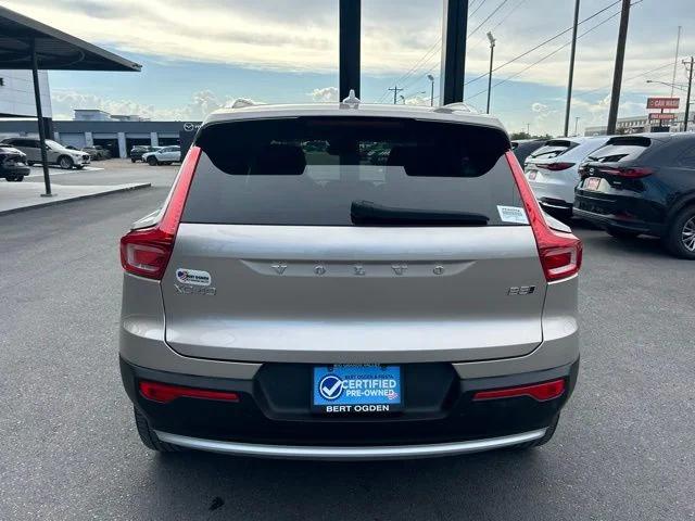 2023 Volvo XC40 B5 Plus Bright Theme