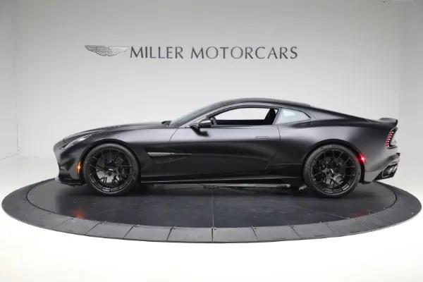 2025 Aston Martin Vanquish 