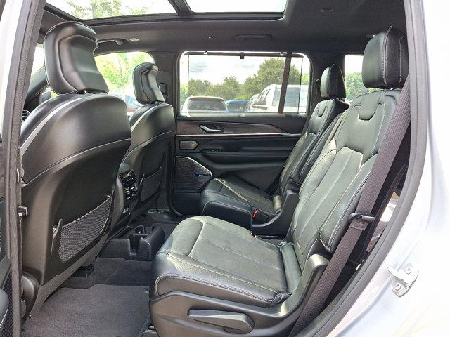 2022 Jeep Grand Cherokee L Overland 4x4