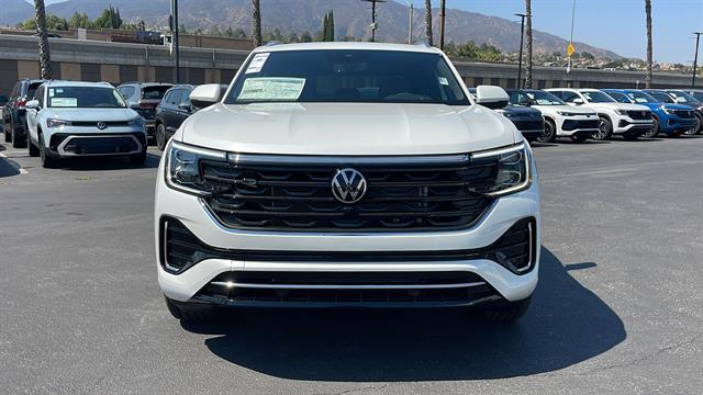 2025 Volkswagen Atlas Cross Sport 2.0T SEL Premium R-Line