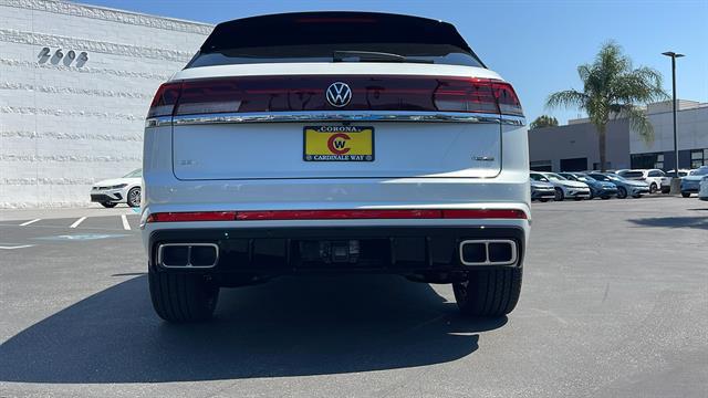 2025 Volkswagen Atlas Cross Sport 2.0T SEL Premium R-Line