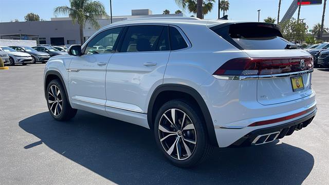 2025 Volkswagen Atlas Cross Sport 2.0T SEL Premium R-Line