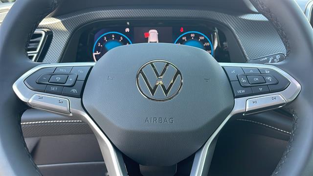 2025 Volkswagen Atlas Cross Sport 2.0T SEL Premium R-Line
