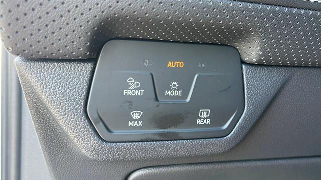 2025 Volkswagen Atlas Cross Sport 2.0T SEL Premium R-Line
