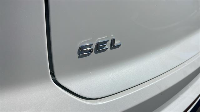 2025 Volkswagen Atlas Cross Sport 2.0T SEL Premium R-Line