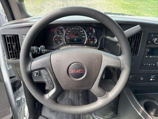 2025 GMC Savana Cutaway Work Van