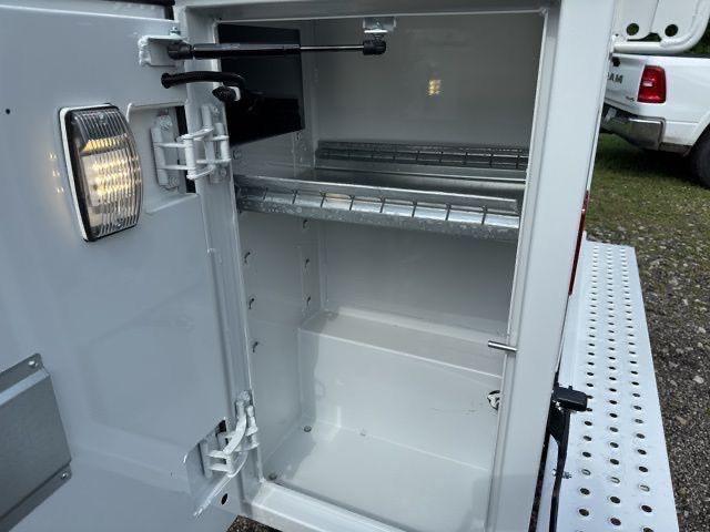 2025 GMC Savana Cutaway Work Van