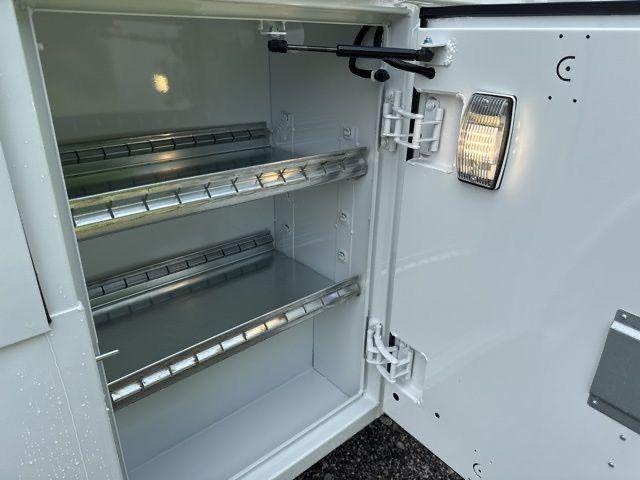 2025 GMC Savana Cutaway Work Van