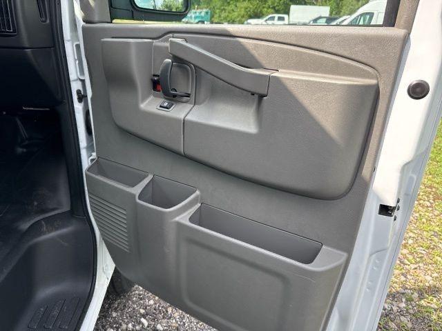 2025 GMC Savana Cutaway Work Van