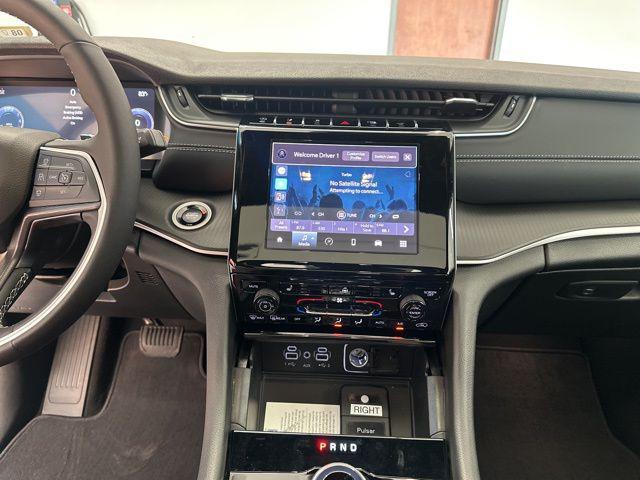 2025 Jeep Grand Cherokee L Altitude X 4x4